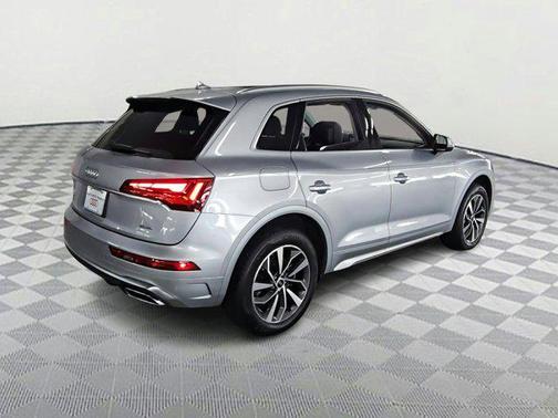 2024 Audi Q5 45 S line Premium
