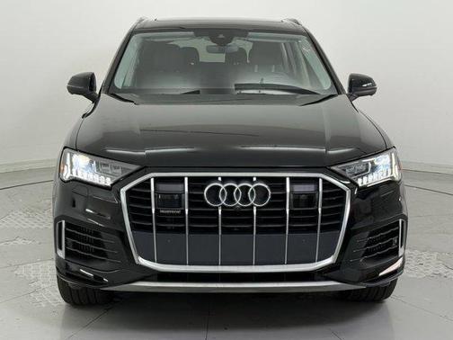 2024 Audi Q7 55 Premium Plus