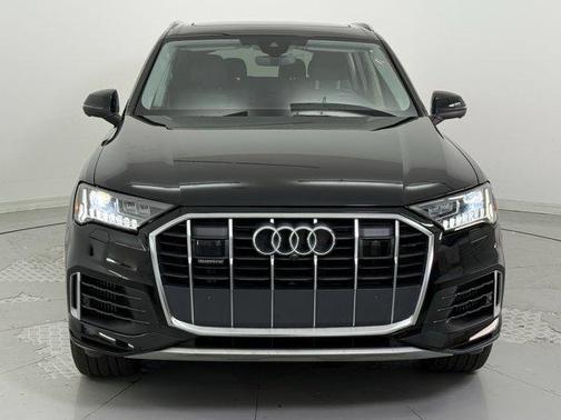 2024 Audi Q7 55 Premium Plus