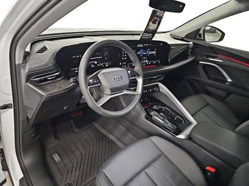 2025 Audi Q5 Premium