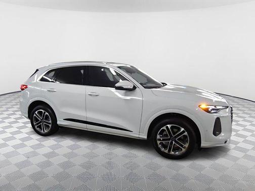 2025 Audi Q5 Premium