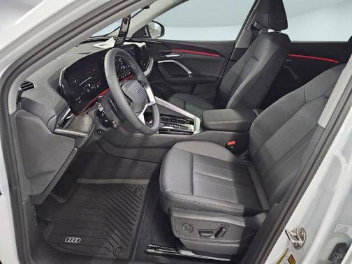2025 Audi Q5 Premium
