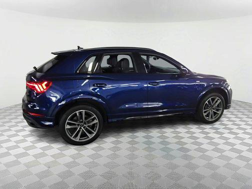 2024 Audi Q3 Premium 45 TFSI S line quattro Tiptronic