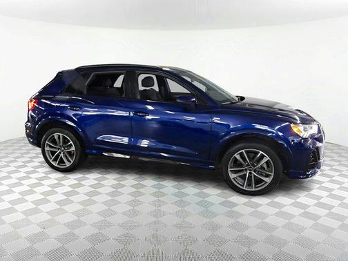 2024 Audi Q3 Premium 45 TFSI S line quattro Tiptronic