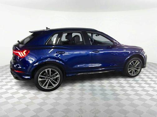 2024 Audi Q3 Premium 45 TFSI S line quattro Tiptronic