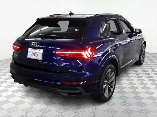 2024 Audi Q3 Premium 45 TFSI S line quattro Tiptronic