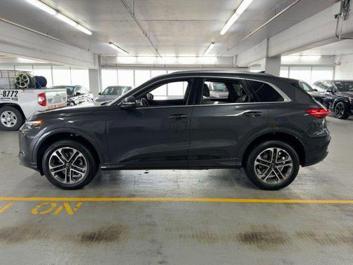 2025 Audi Q5 Premium Plus TFSI quattro S tronic