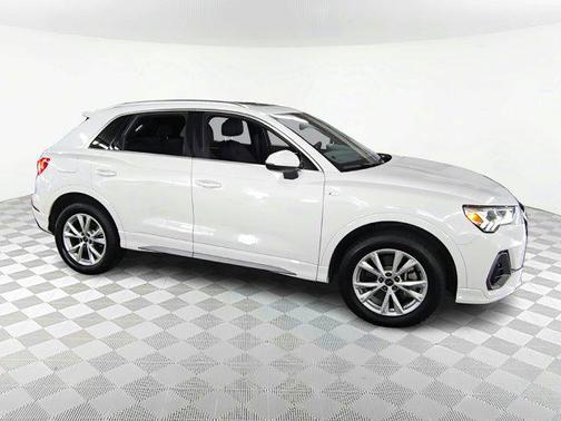 2024 Audi Q3 45 S line Premium Plus