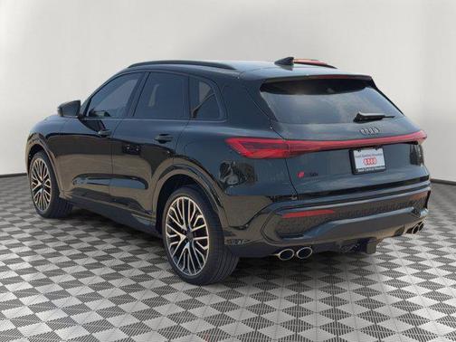 Mythos Black Metallic 2026 Audi SQ5 3.0T Premium Plus