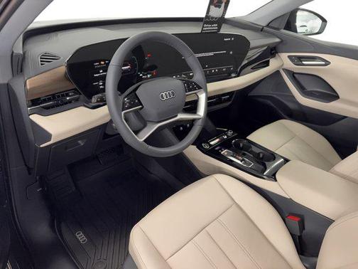 2025 Audi Q6 e-tron Premium quattro