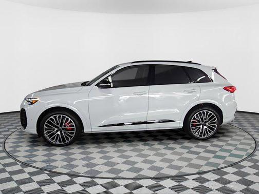 2025 Audi SQ5 3.0T Premium Plus