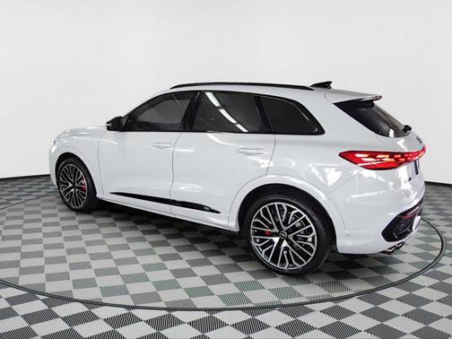 2025 Audi SQ5 3.0T Premium Plus