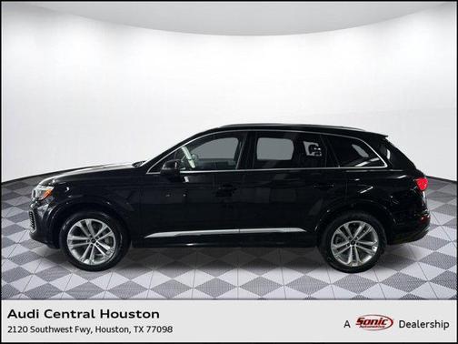 2025 Audi Q7 55 Premium Plus