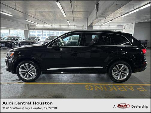 2025 Audi Q7 55 Premium Plus