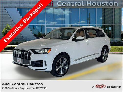 2022 Audi Q7 55 Premium Plus