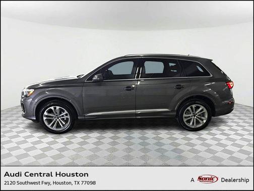 2025 Audi Q7 55 Premium Plus