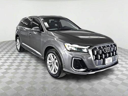 2025 Audi Q7 55 Premium Plus