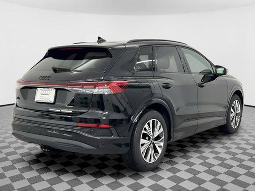 2025 Audi Q4 e-tron Premium 45 RWD