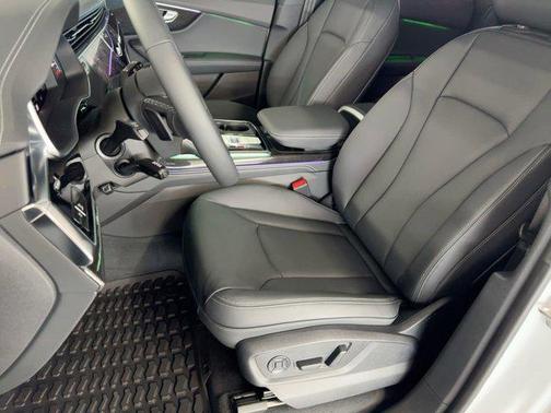 2026 Audi Q8 55 Premium Plus