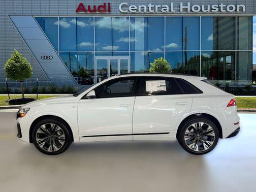 2026 Audi Q8 55 Premium Plus