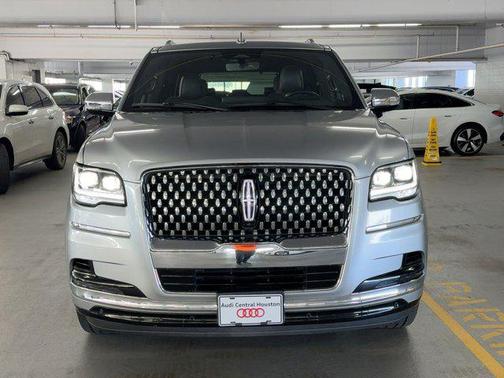 2022 Lincoln Navigator Black Label