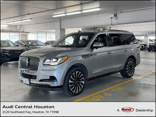 2022 Lincoln Navigator Black Label
