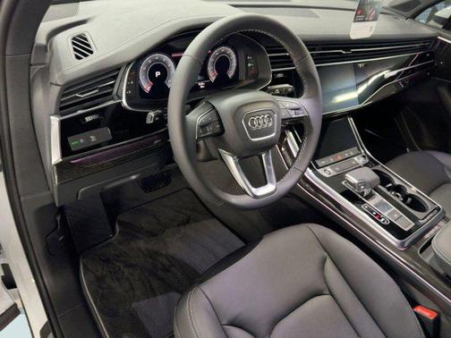 2026 Audi Q7 55 Premium