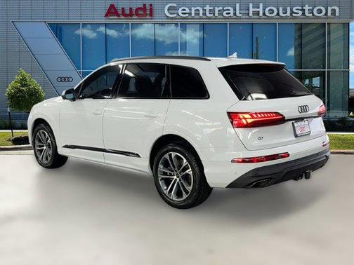 2026 Audi Q7 55 Premium