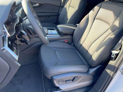 2026 Audi Q7 55 Premium Plus