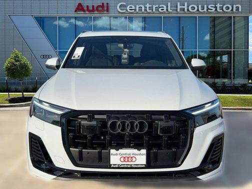 2026 Audi Q7 55 Premium Plus