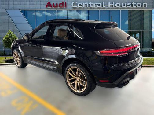 2024 Porsche Macan AWD