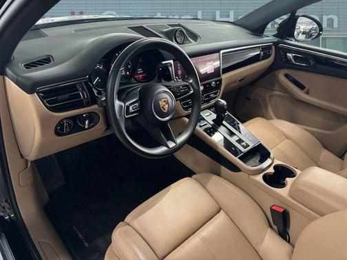 2024 Porsche Macan AWD