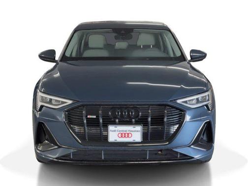 2022 Audi e-tron Sportback S line Premium Plus