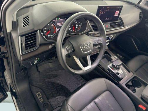 2023 Audi Q5 40 Premium