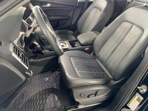 2023 Audi Q5 40 Premium