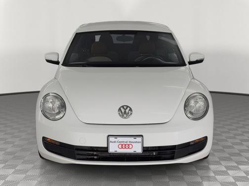 Pure White 2015 Volkswagen Beetle 1.8T