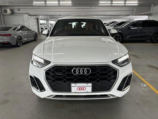 2025 Audi Q5 45 S line Premium
