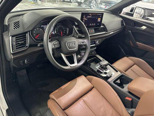 2025 Audi Q5 45 S line Premium