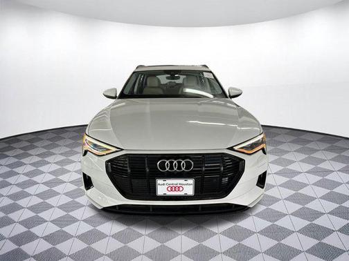 2021 Audi e-tron Premium