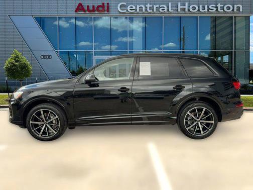 2025 Audi Q7 45 Premium Plus