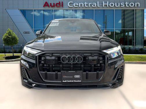 2025 Audi Q7 45 Premium Plus