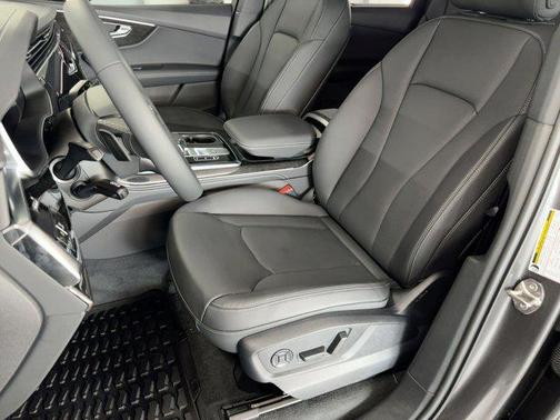 2026 Audi Q7 55 Premium Plus