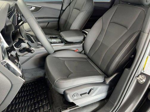 2026 Audi Q7 55 Premium Plus