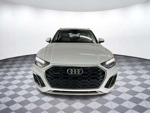 2022 Audi Q5 45 S line Premium Plus