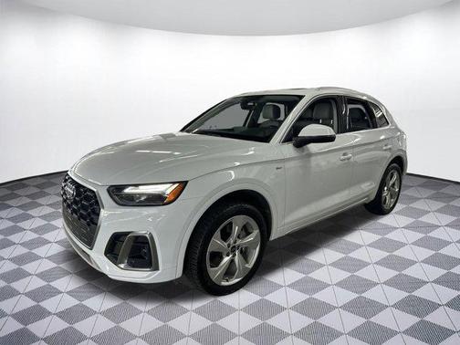 2022 Audi Q5 45 S line Premium Plus