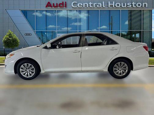 2013 Toyota Camry LE