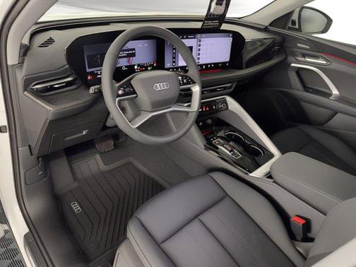 Glacier White Metallic 2026 Audi Q5 Premium Plus TFSI quattro S tronic