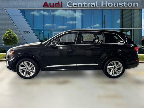 2023 Audi Q7 55 Premium Plus