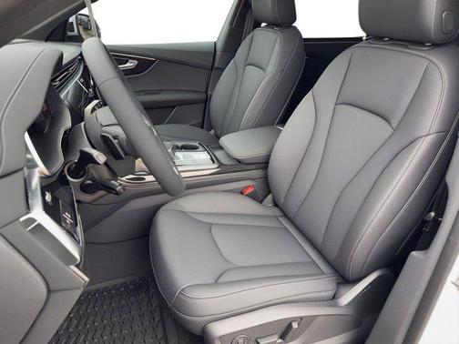 2026 Audi Q8 55 Premium Plus