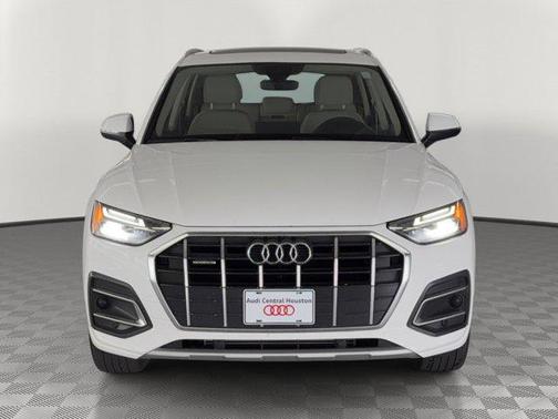 Ibis White 2023 Audi Q5 40 Premium
